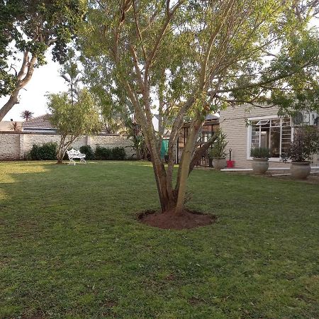 Spacious Garden Unit On Fordyce Port Elizabeth Exteriör bild