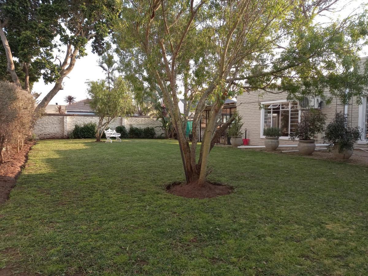 Spacious Garden Unit On Fordyce Port Elizabeth Exteriör bild